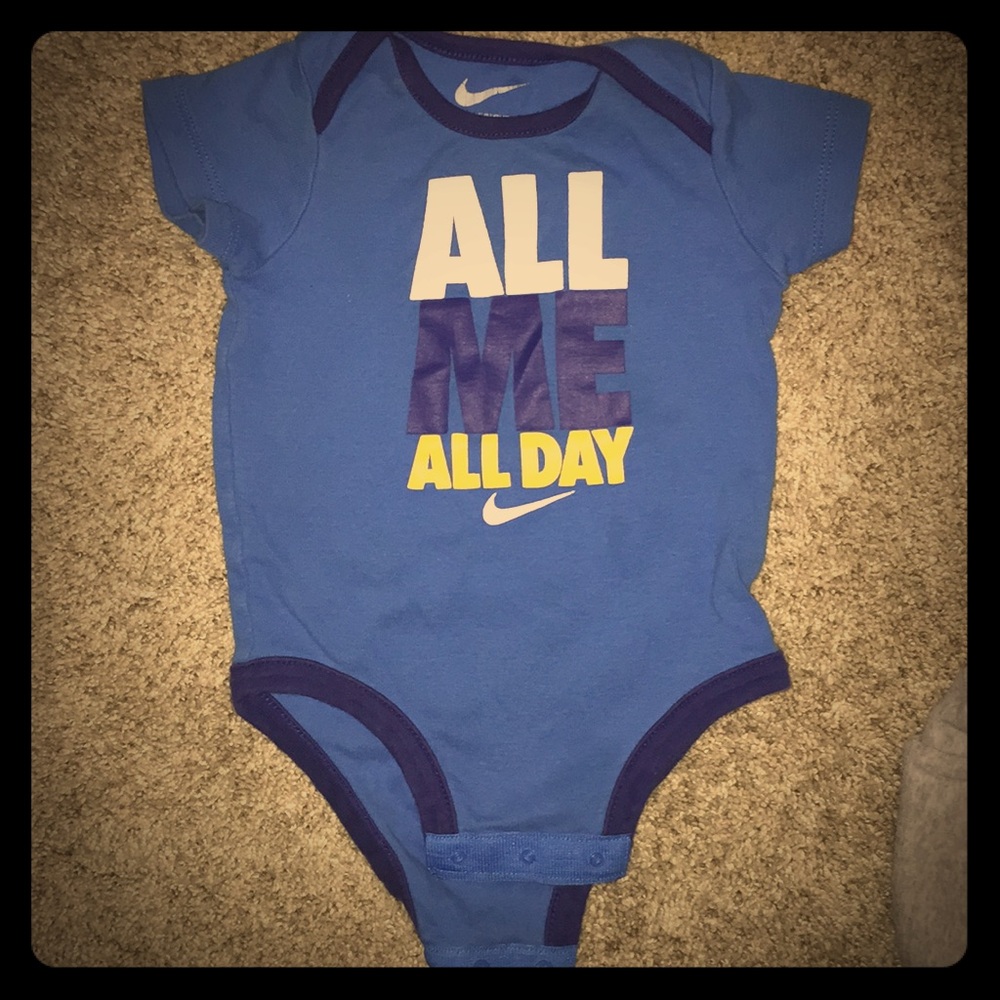 6/9 month NIKE Infant indie